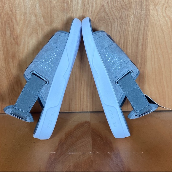 NEW Jordan LS Slides